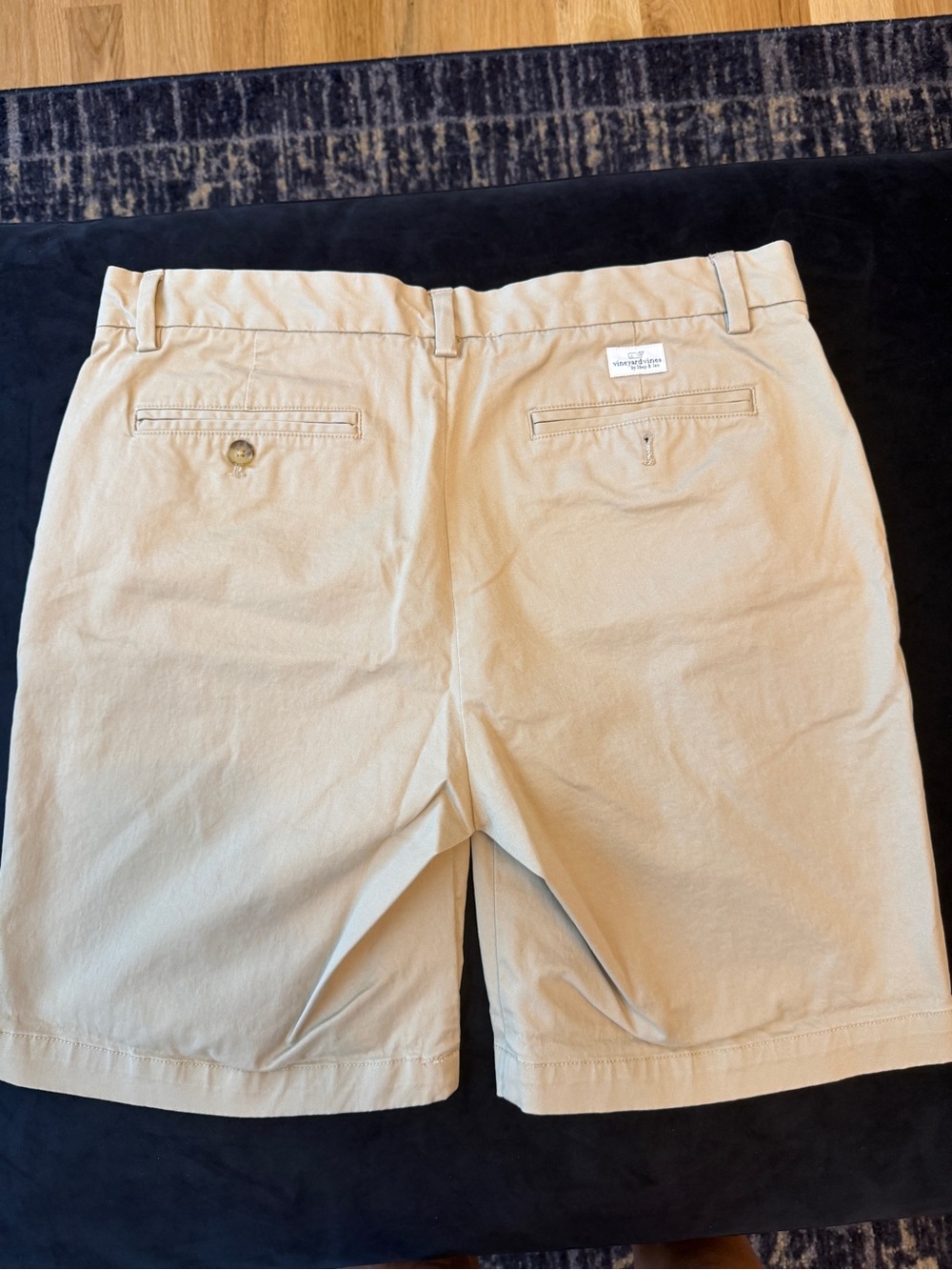 Vineyard Vines Men's Khaki Chino Shorts - Light Cream - Picture 2 of 5